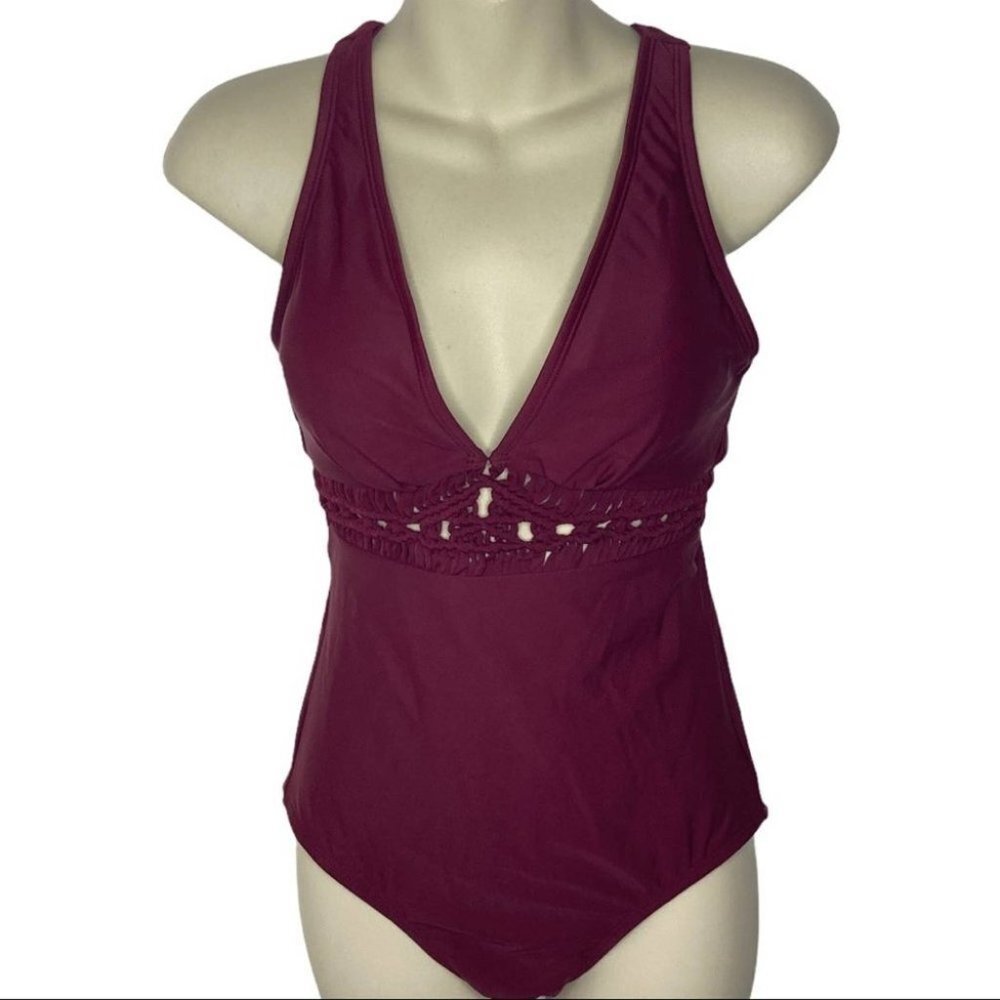 Kona Sol Medium Coverage One Piece Swimsuit